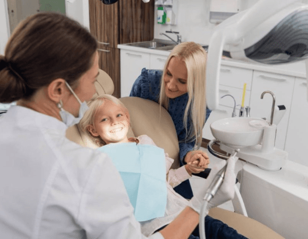4 Services That Make Family Dentistry Convenient For Parents